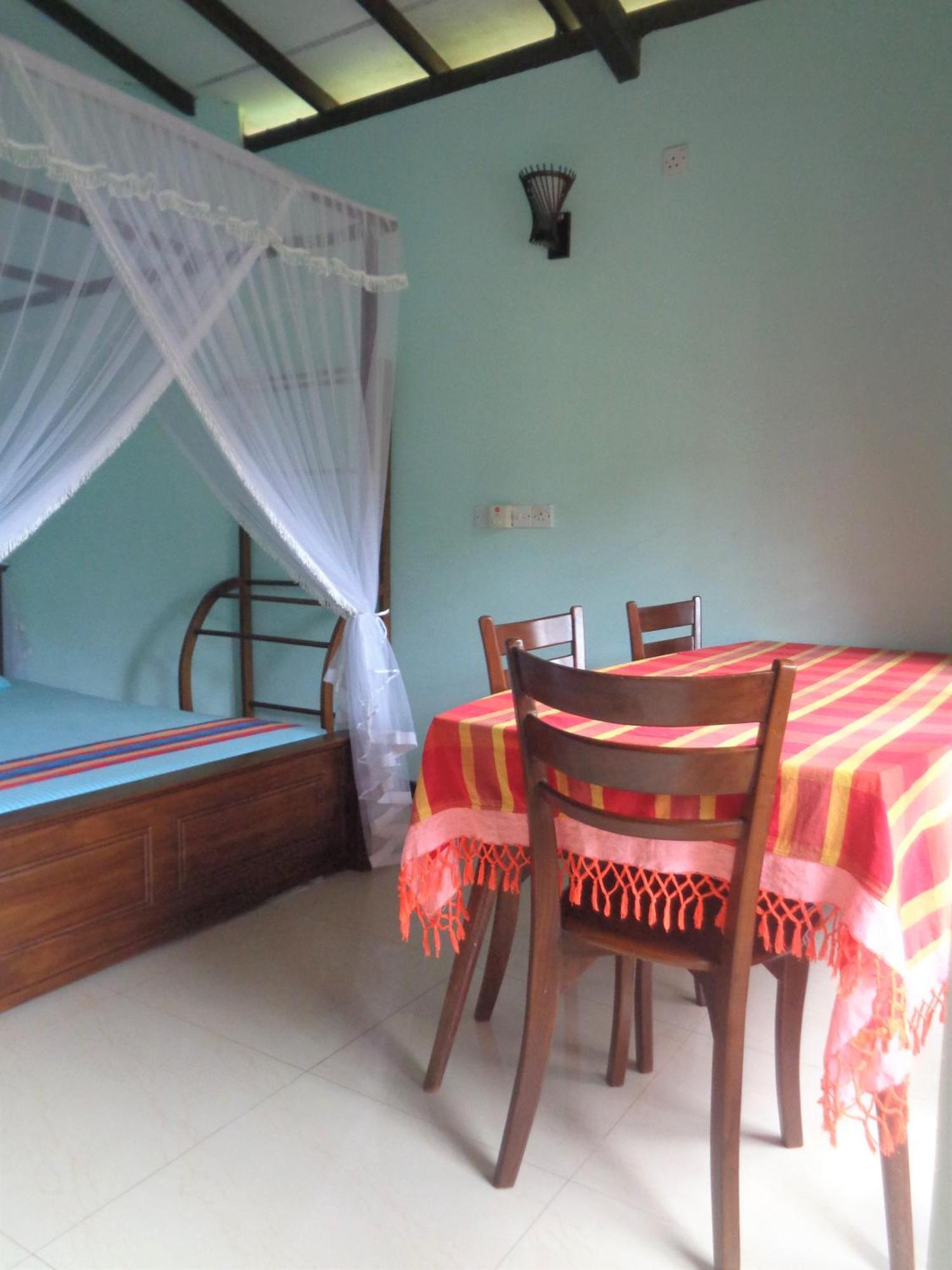 De Fancy House Hotel Unawatuna Kültér fotó