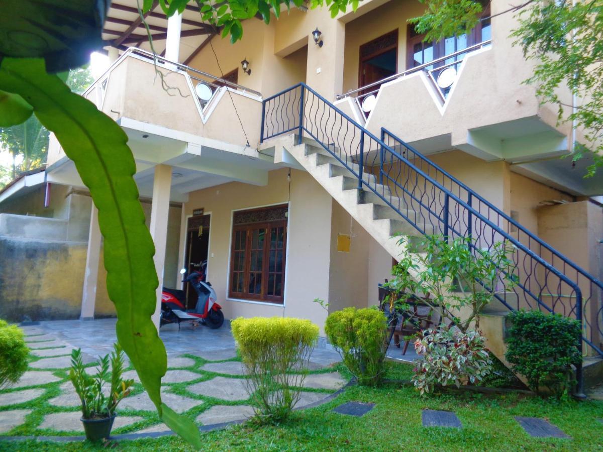 De Fancy House Hotel Unawatuna Kültér fotó